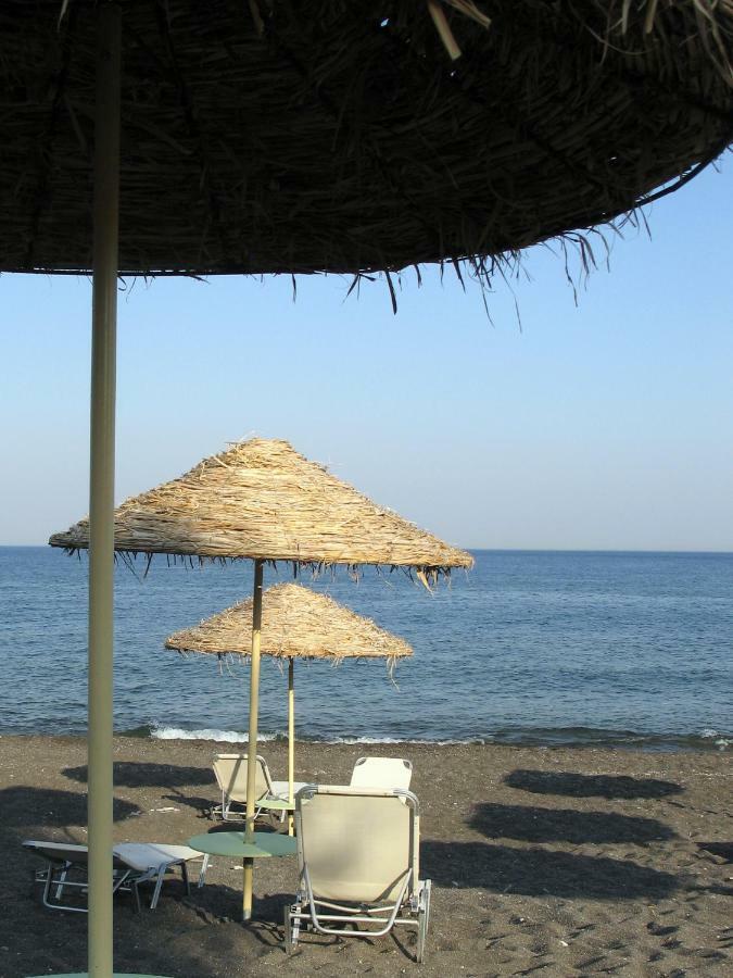 5Bedroom Villa In Perissa Beach Екстер'єр фото